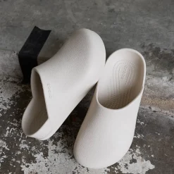 Hot Crocs Dylan Clog - Bone