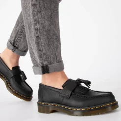 Outlet Dr. Martens Adrian Casual Shoe - Black