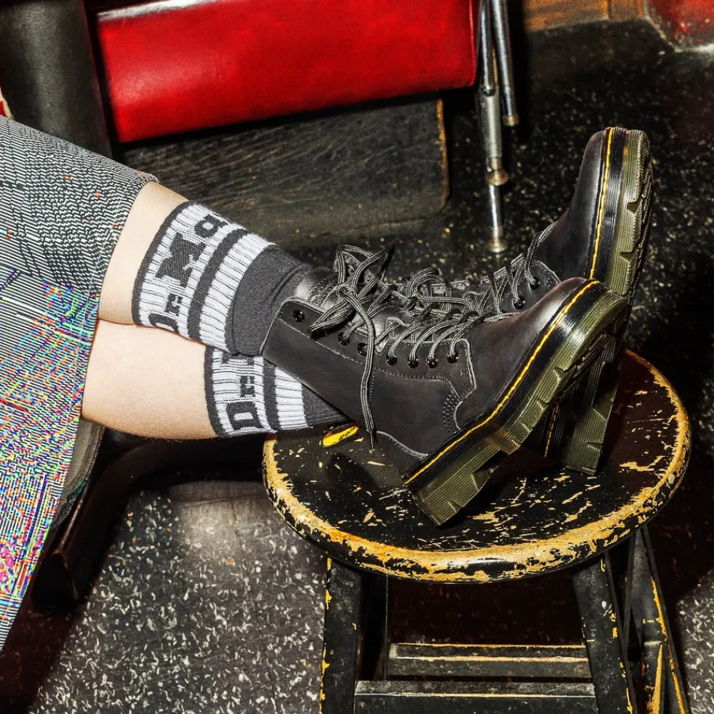 Online Dr. Martens Combs Boot - Black