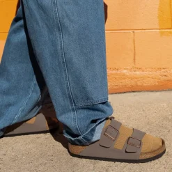 Cheap Birkenstock Mens Arizona Sandal - Mocha