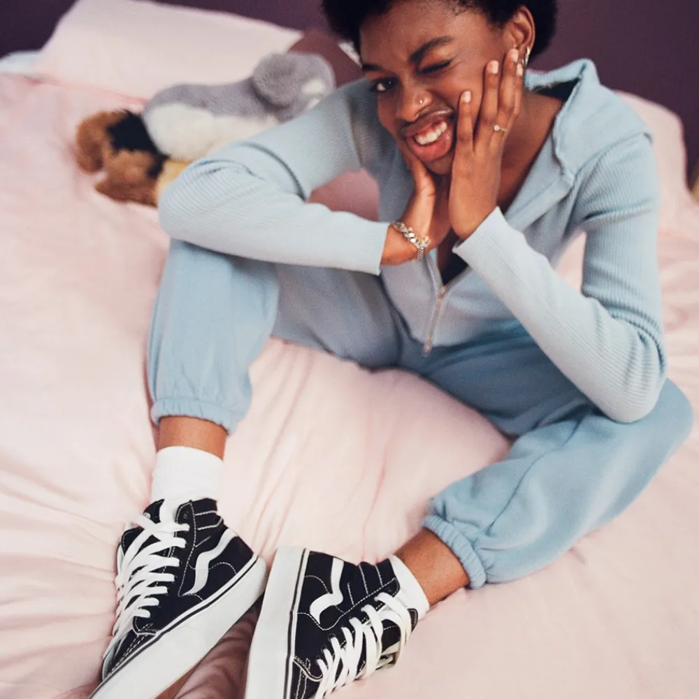 Clearance Vans Sk8-Hi Tapered Skate Shoe - Black