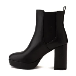 New MIA Womens Abriella Chelsea Boot - Black