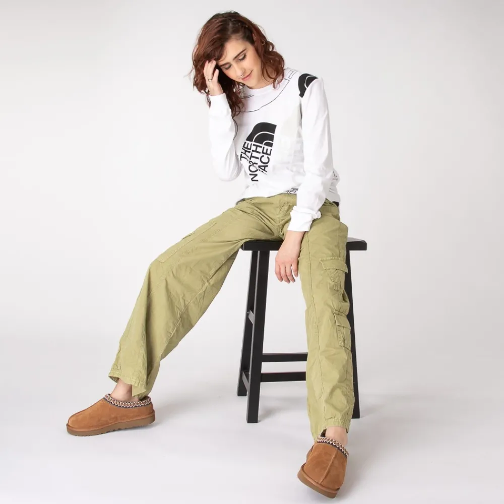 New The North Face Womens Graphic Injection Long Sleeve Tee - White / Tin Grey