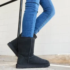Best Sale UGG Womens ® Classic Short Ii Boot - Black
